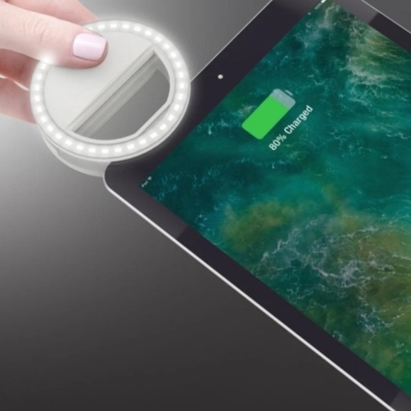 Soar Clip on Selfie Ring Light - Picture 7 of 8